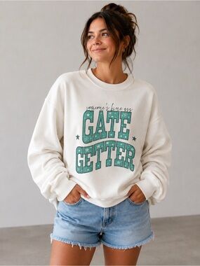 Someone’s Fine Ass Gate Getter Graphic Sweatshirt Oversized Gildan XL